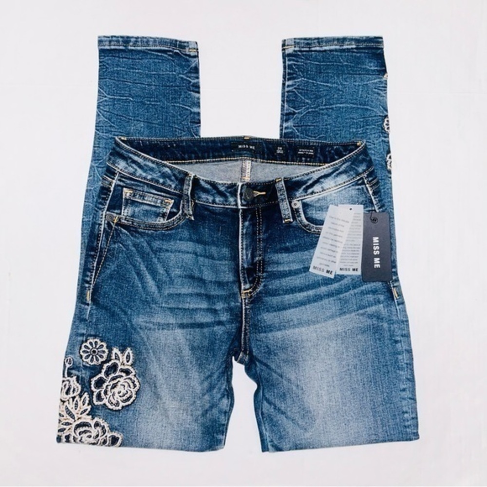 Miss Me Jeans NWT.